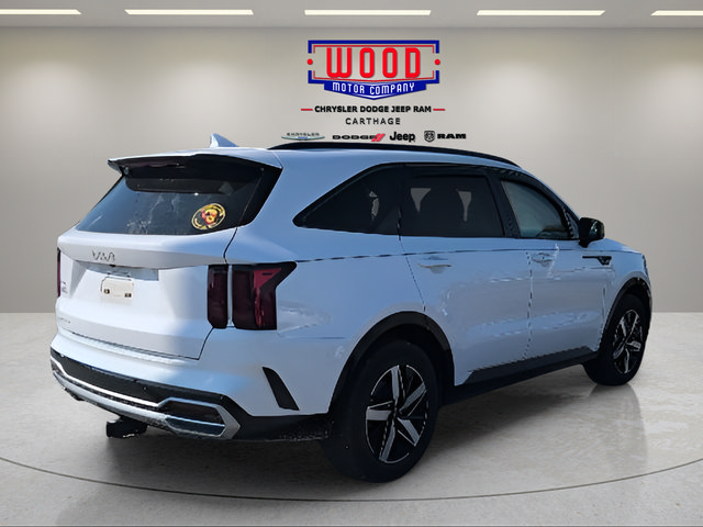Used 2023 Kia Sorento S w/ Panoramic Sunroof Package FWD image 3