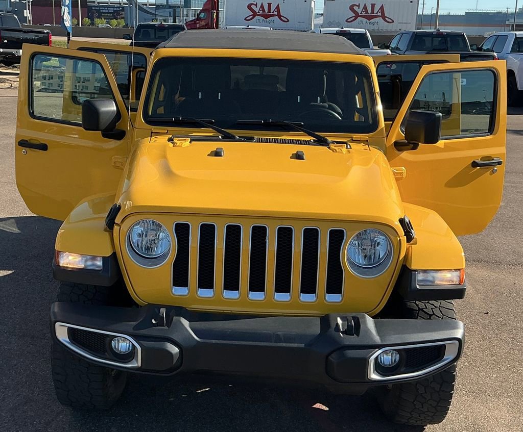 Used 2018 Jeep Wrangler Unlimited Sahara AWD/4WD image 33
