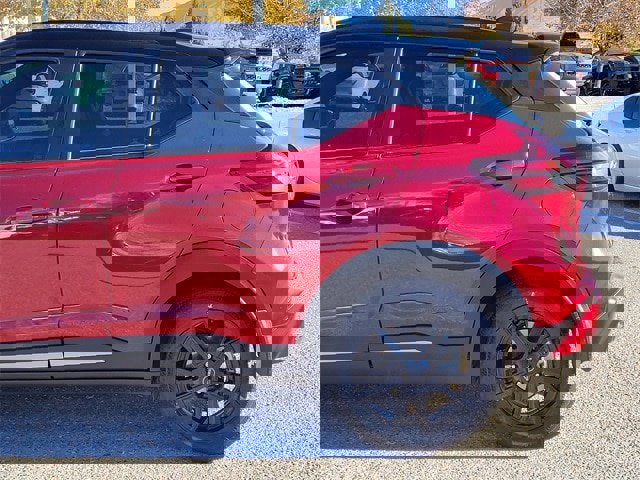 Used 2024 Nissan Kicks SR w/ SR Premium Package image 6