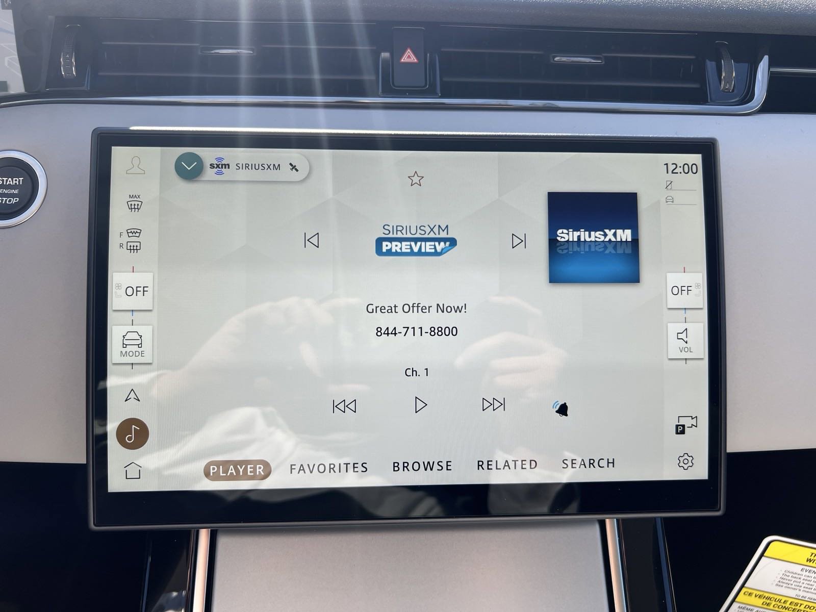 New 2025 Land Rover Range Rover Evoque Dynamic SE image 15