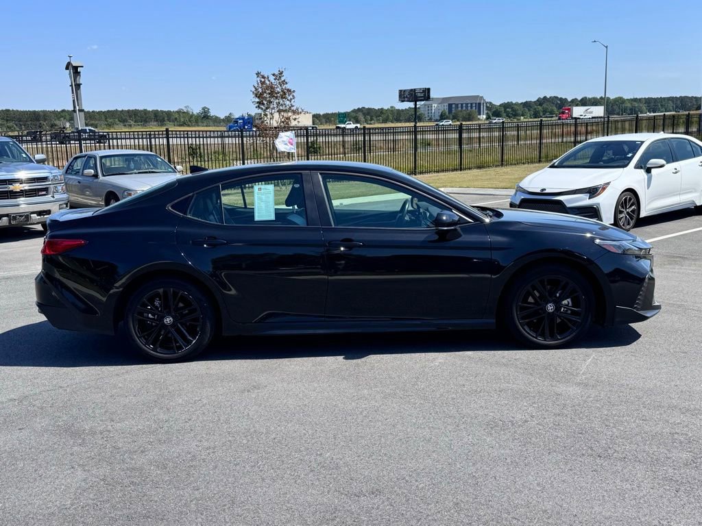 Used 2025 Toyota Camry SE w/ Convenience Package FWD image 24