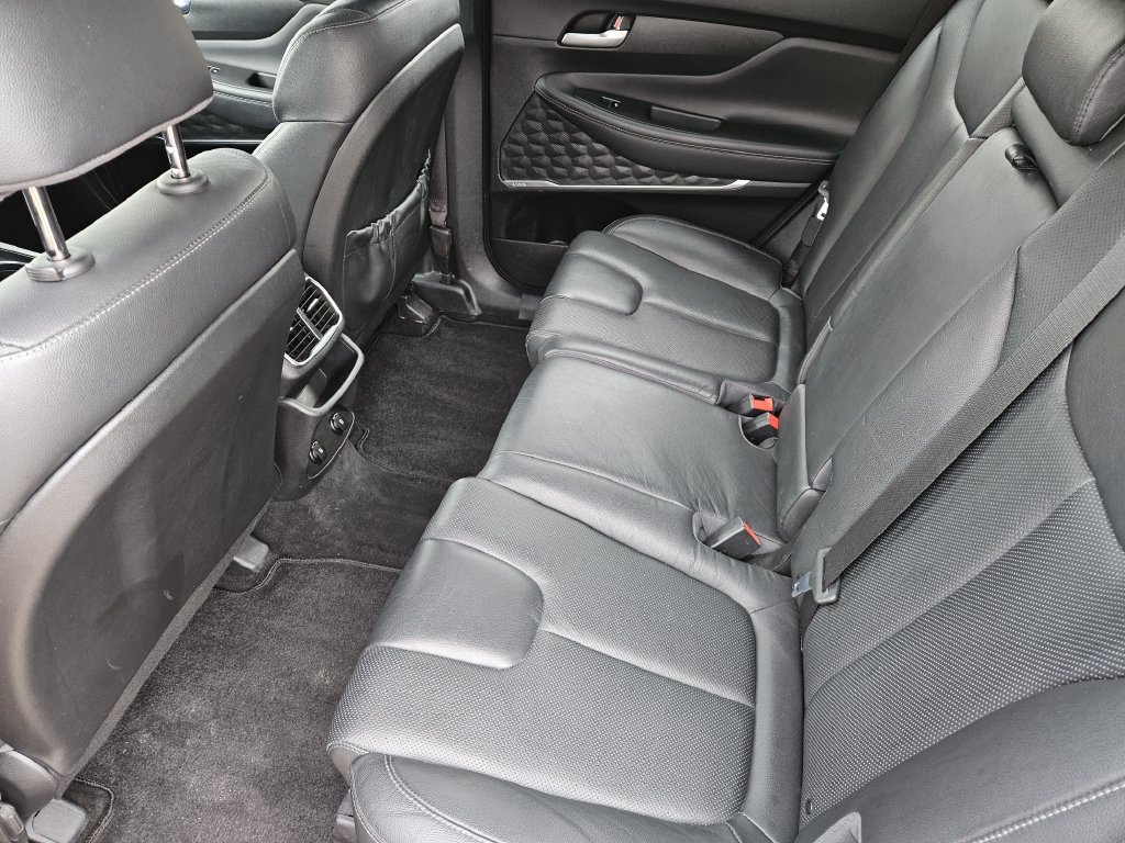 Used 2019 Hyundai Santa Fe Limited AWD/4WD image 26