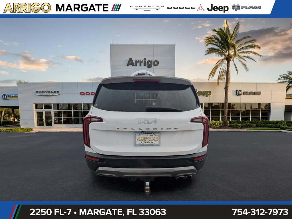 Used 2022 Kia Telluride SX w/ Towing Package FWD image 6