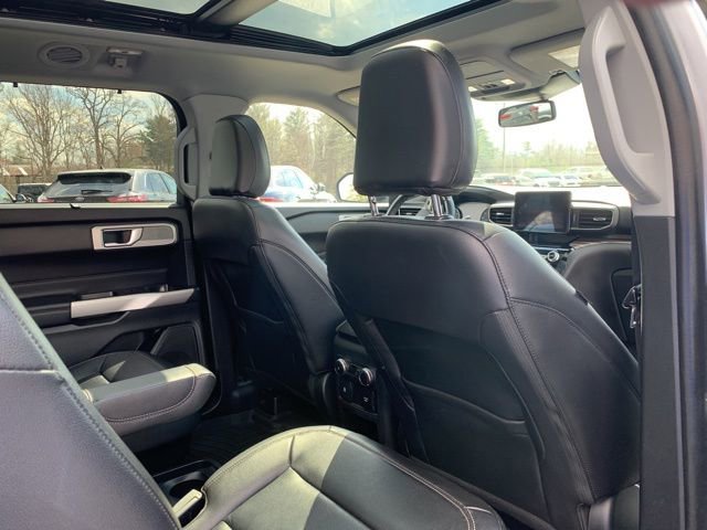Used 2021 Ford Explorer Limited w/ Equipment Group 301A image 13