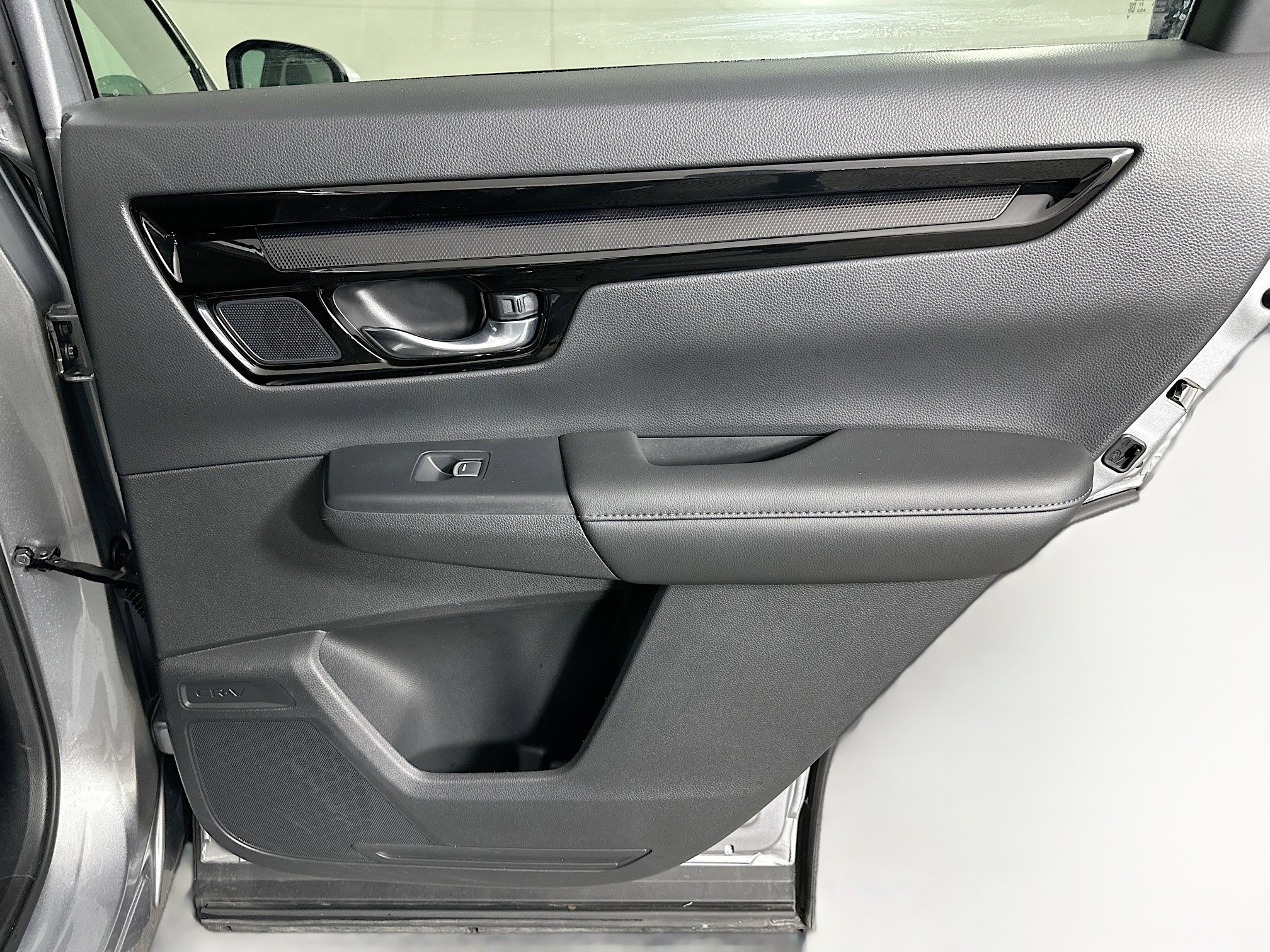 Used 2025 Honda CR-V EX-L image 30
