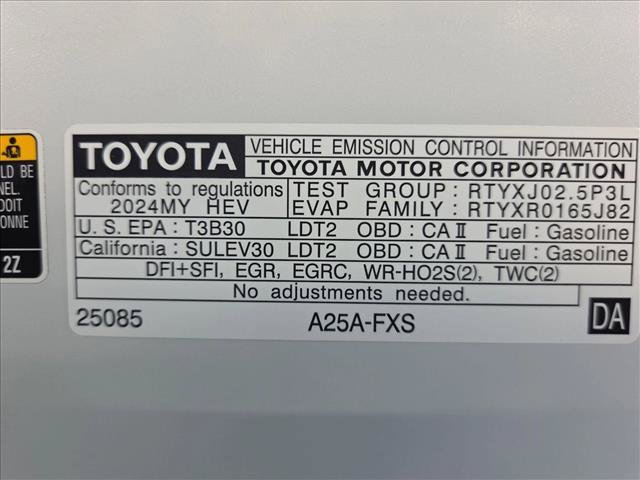 Used 2024 Toyota Venza Nightshade AWD/4WD image 23