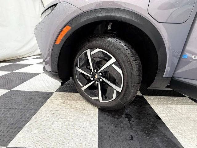 New 2026 Chevrolet Equinox EV LT image 10