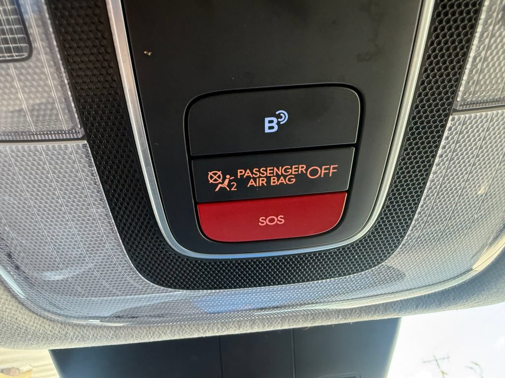 Used 2024 Hyundai Kona SEL FWD image 28