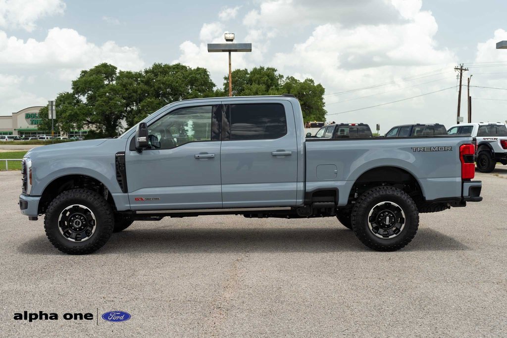 Used 2025 Ford F250 Platinum w/ Tremor Off-Road Package image 10