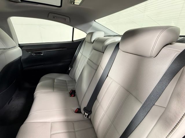 Used 2018 Lexus ES 350 w/ Luxury Package w/Wood Trim FWD image 26