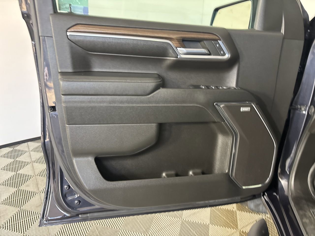 Used 2023 Chevrolet Silverado 1500 RST w/ Convenience Package II image 7