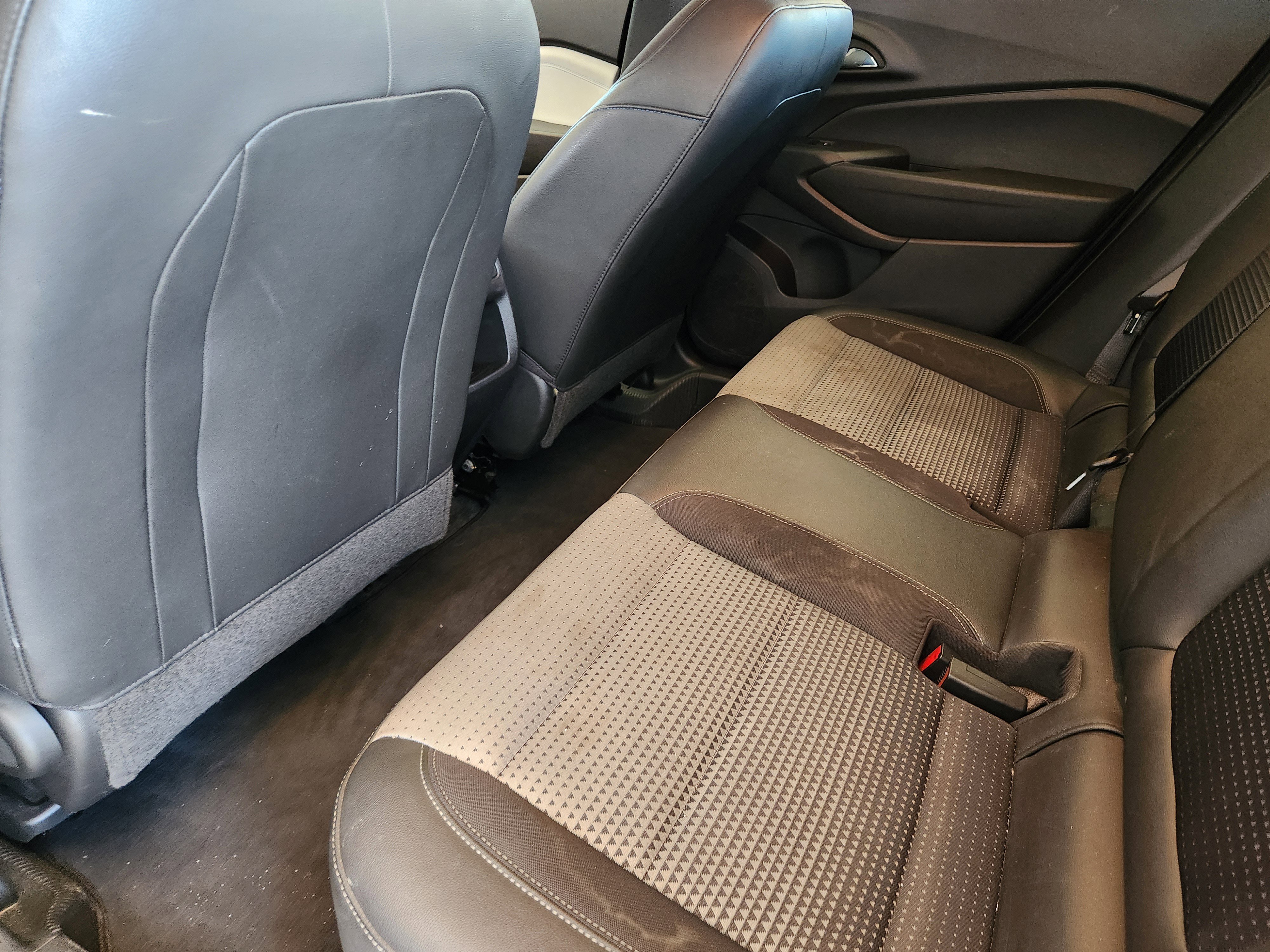 Certified 2024 Chevrolet Trax LT image 30