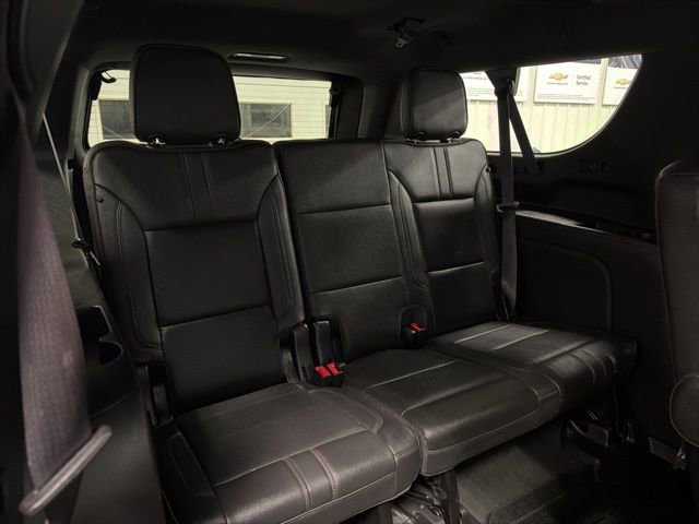 Used 2022 Chevrolet Suburban RST w/ Luxury Package image 28