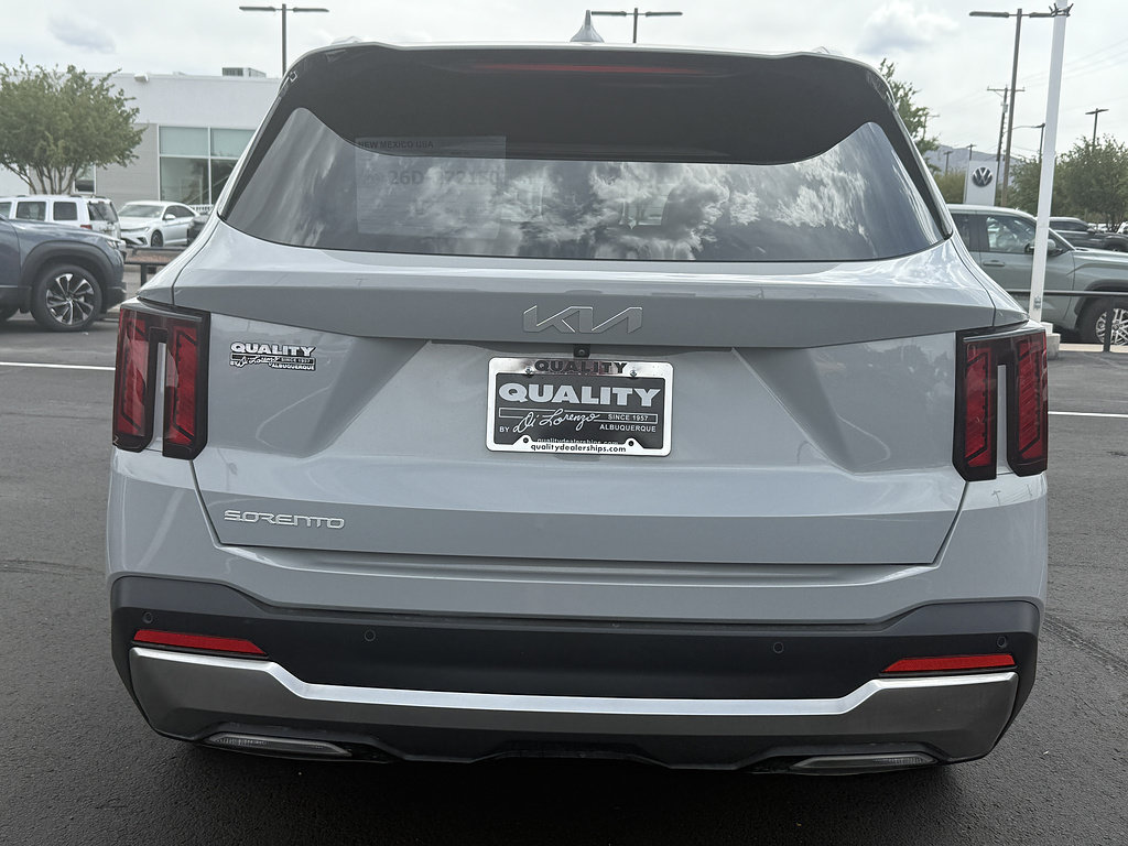 Used 2025 Kia Sorento S w/ Panoramic Sunroof Package FWD image 6
