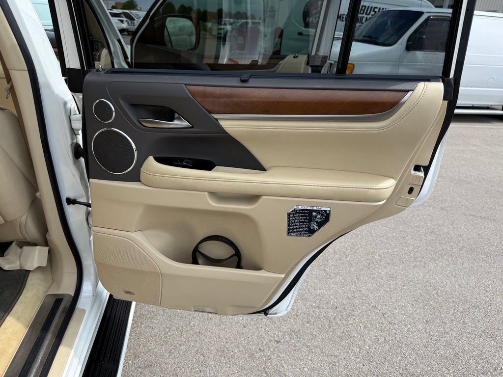 Used 2017 Lexus LX 570 4WD w/ Luxury Package image 24