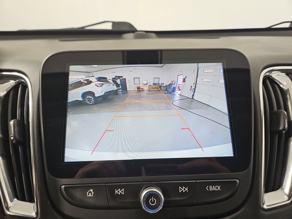 Used 2016 Chevrolet Malibu LT FWD image 21