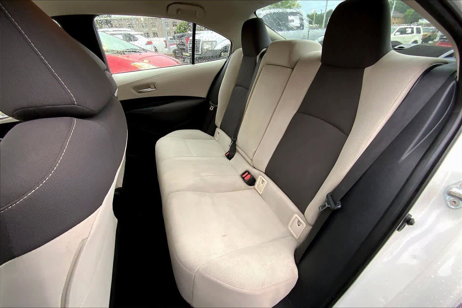 Used 2020 Toyota Corolla LE FWD image 20