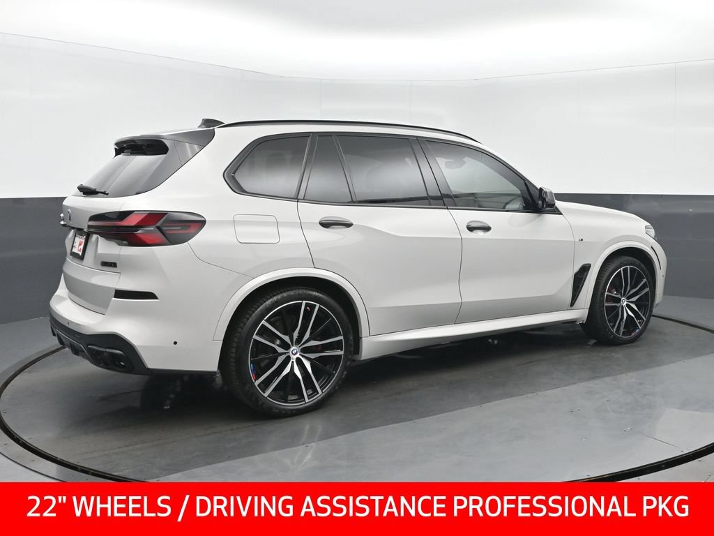 Used 2022 BMW X5 M50i w/ Executive Package AWD/4WD image 3