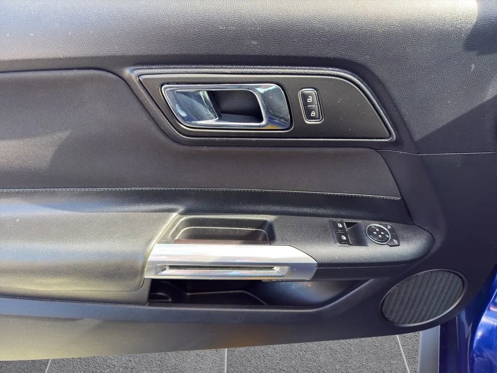 Used 2015 Ford Mustang Coupe w/ Ecoboost Performance Package image 18