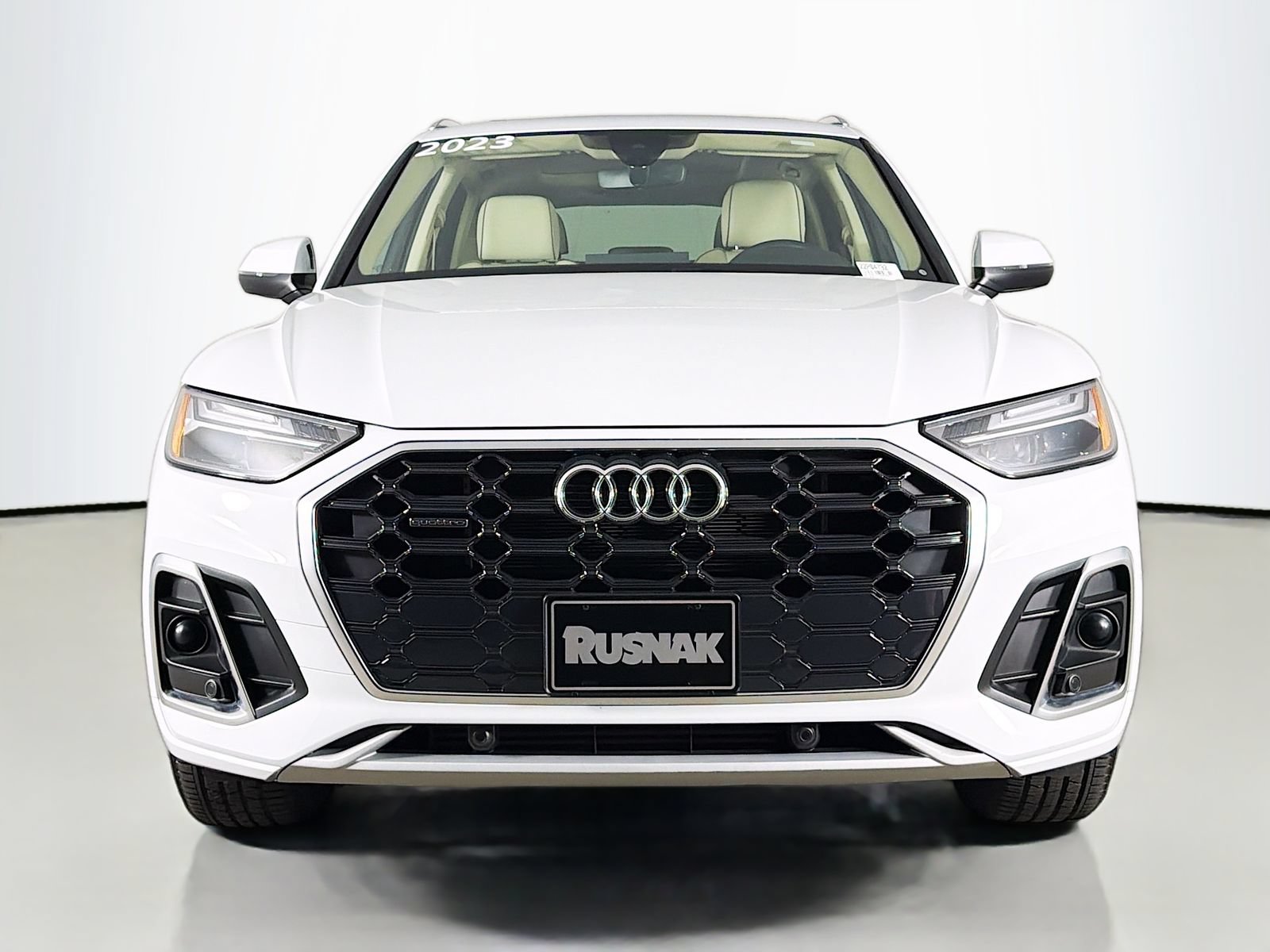 Used 2023 Audi Q5 e Premium w/ Convenience Package AWD/4WD image 2