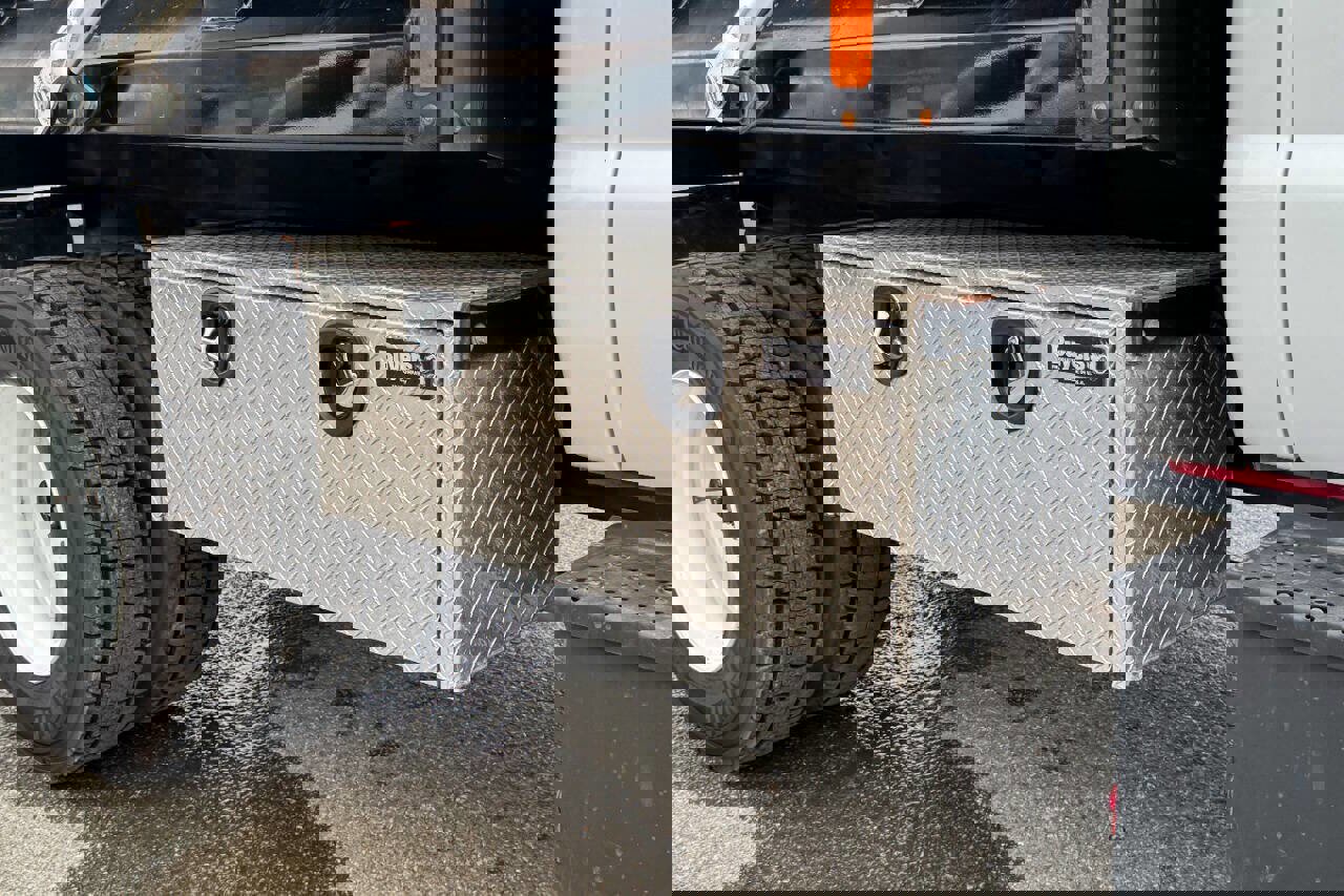 Used 2023 Ford F650 2WD Regular Cab Super Duty image 13