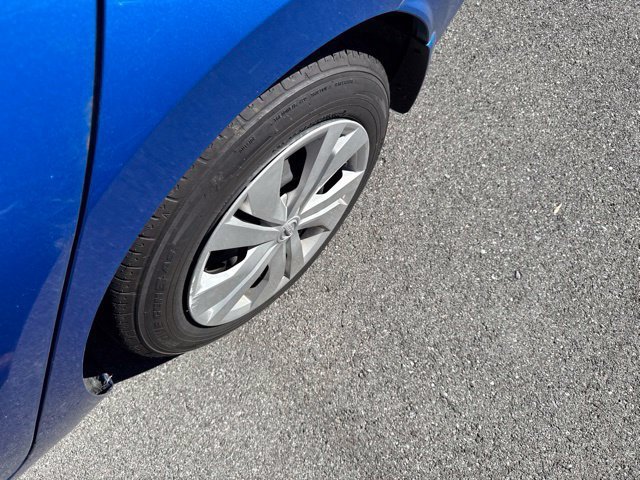Used 2021 Nissan Versa S FWD image 25