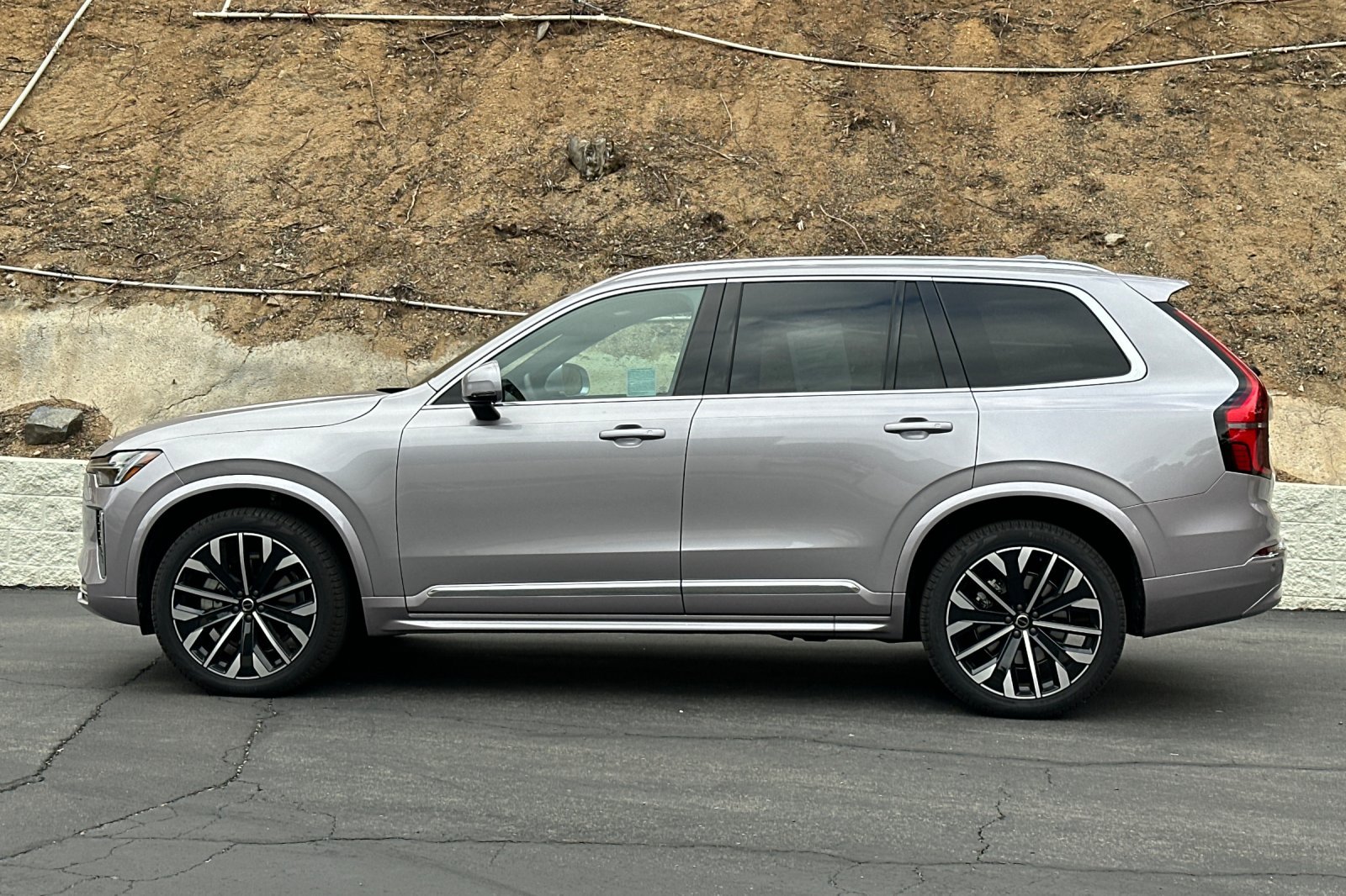Used 2026 Volvo XC90 B6 Core AWD/4WD image 8