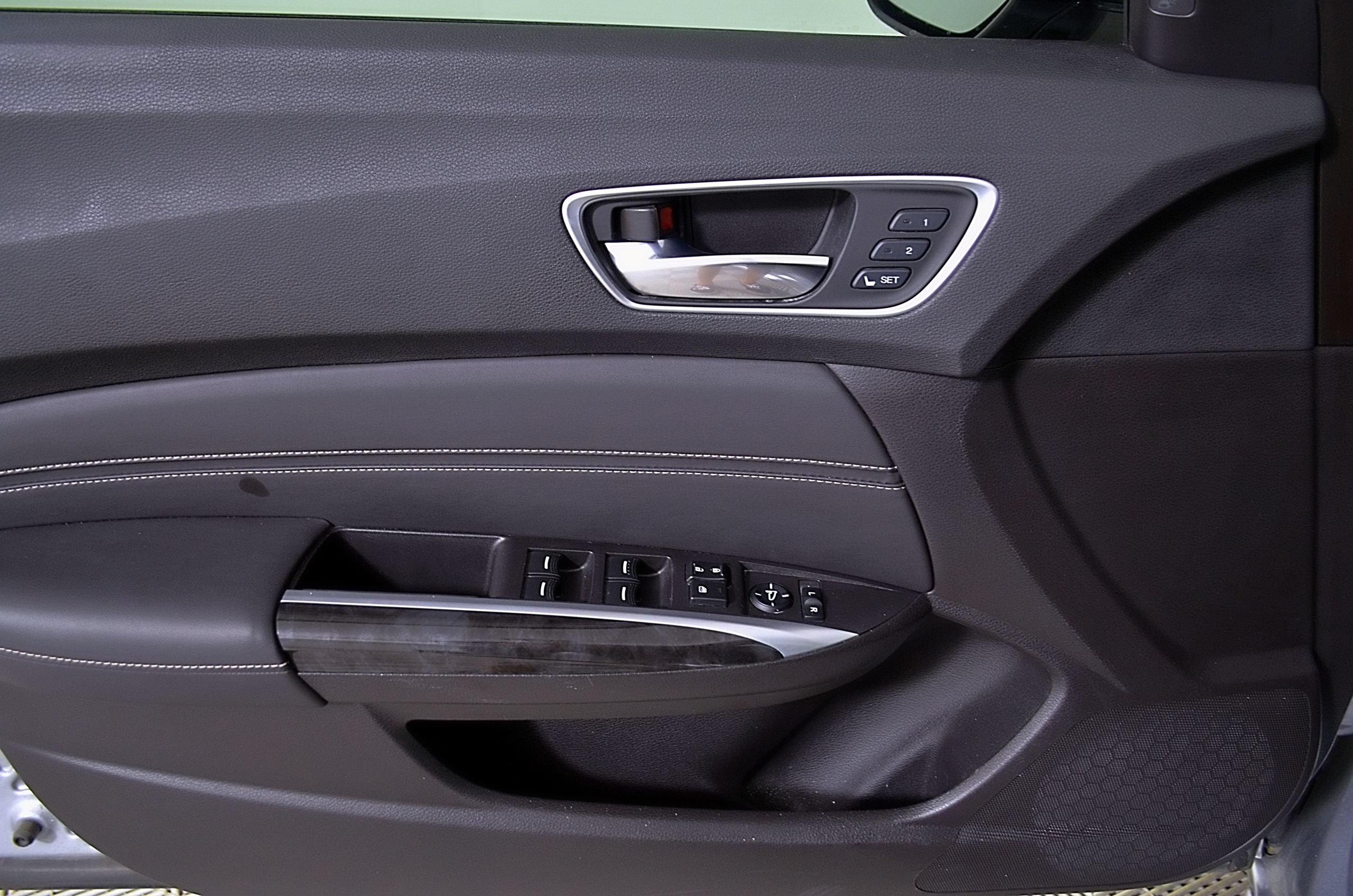 Used 2018 Acura TLX V6 w/ Technology Package FWD image 15