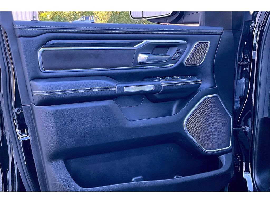 Used 2023 RAM 1500 Laramie AWD/4WD image 22