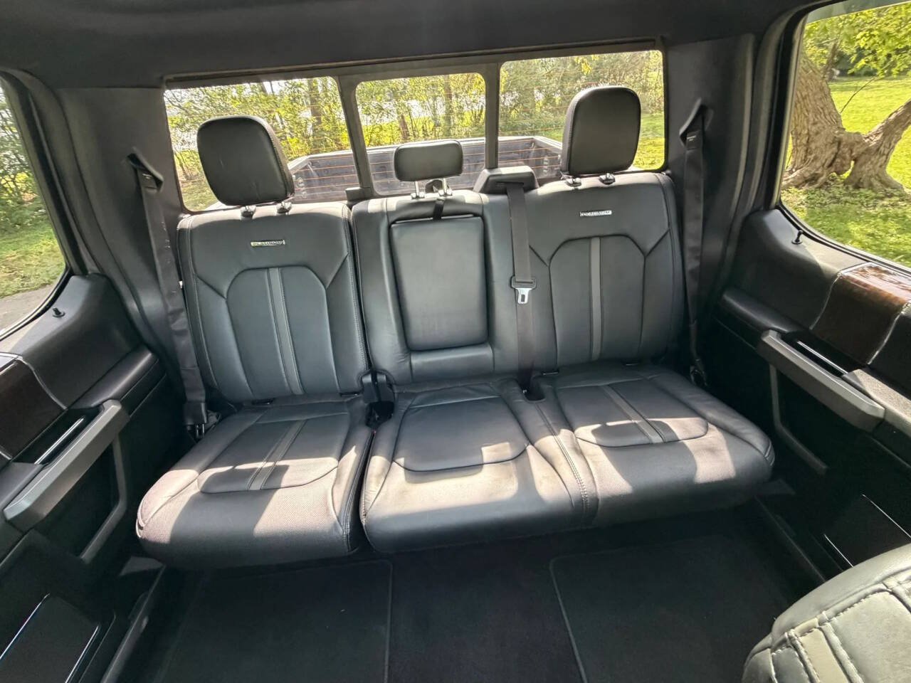 Used 2015 Ford F150 Platinum w/ Equipment Group 701A Luxury AWD/4WD image 42