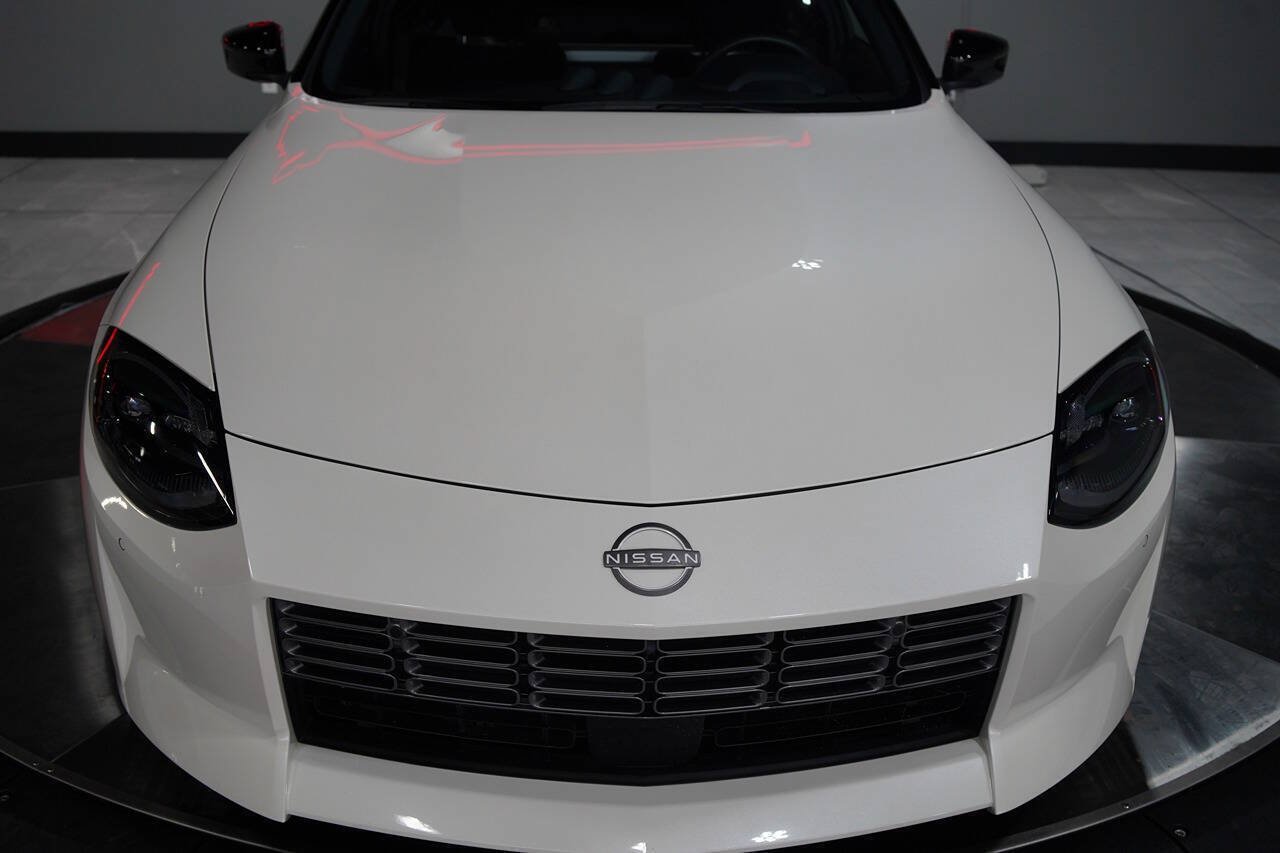 Used 2025 Nissan Z Sport w/ Floor Mat Package RWD image 15