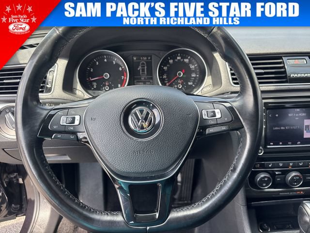 Used 2018 Volkswagen Passat 2.0T SE FWD image 23