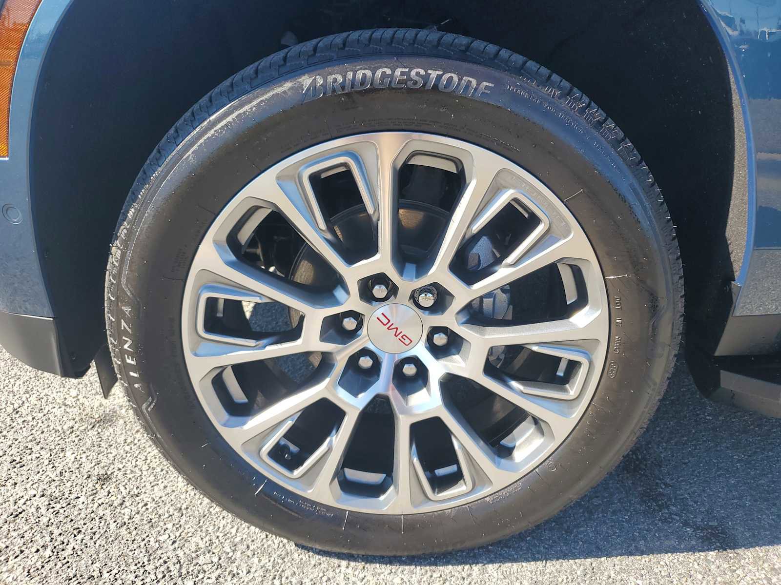 Used 2025 GMC Yukon Denali image 10