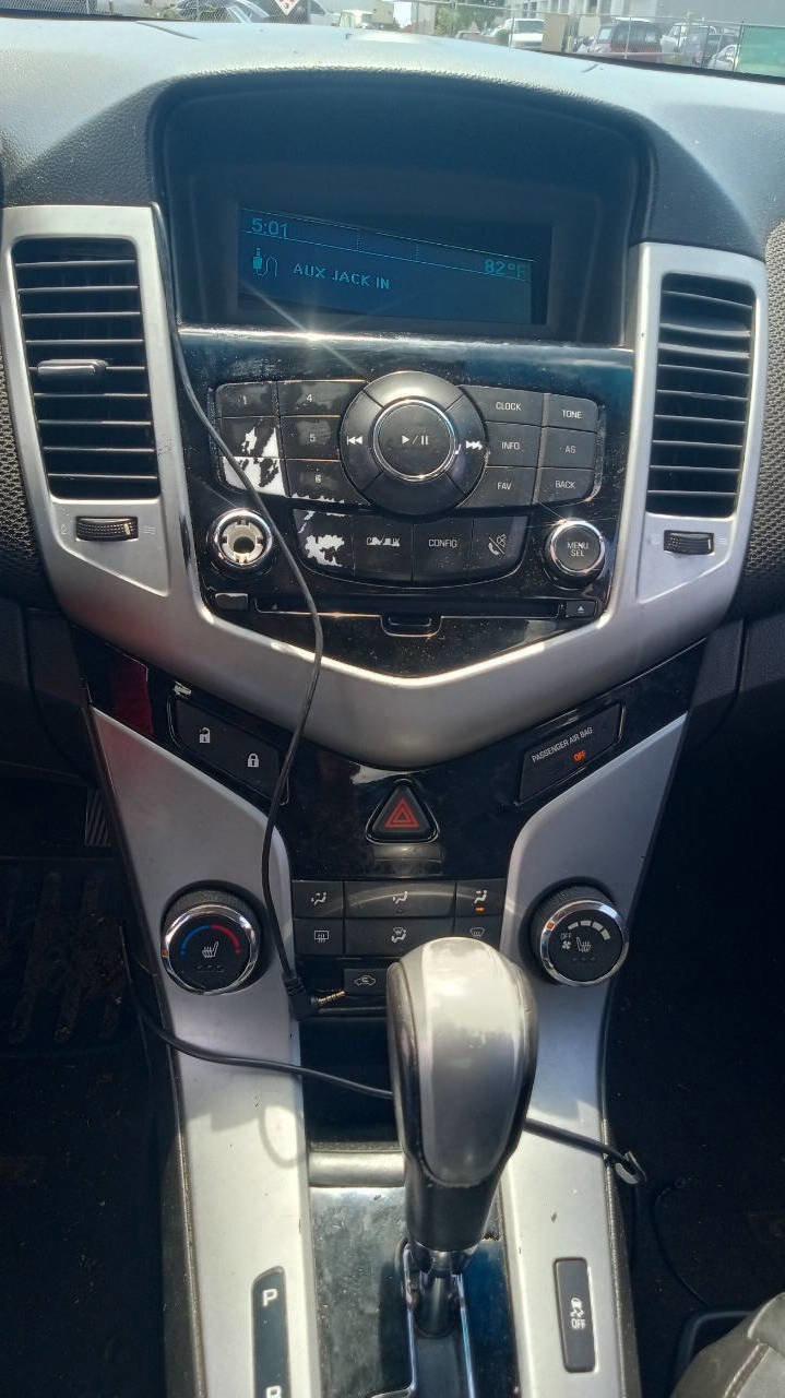 Used 2012 Chevrolet Cruze LT image 11