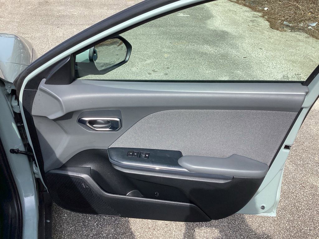 Used 2025 Kia K4 EX image 21