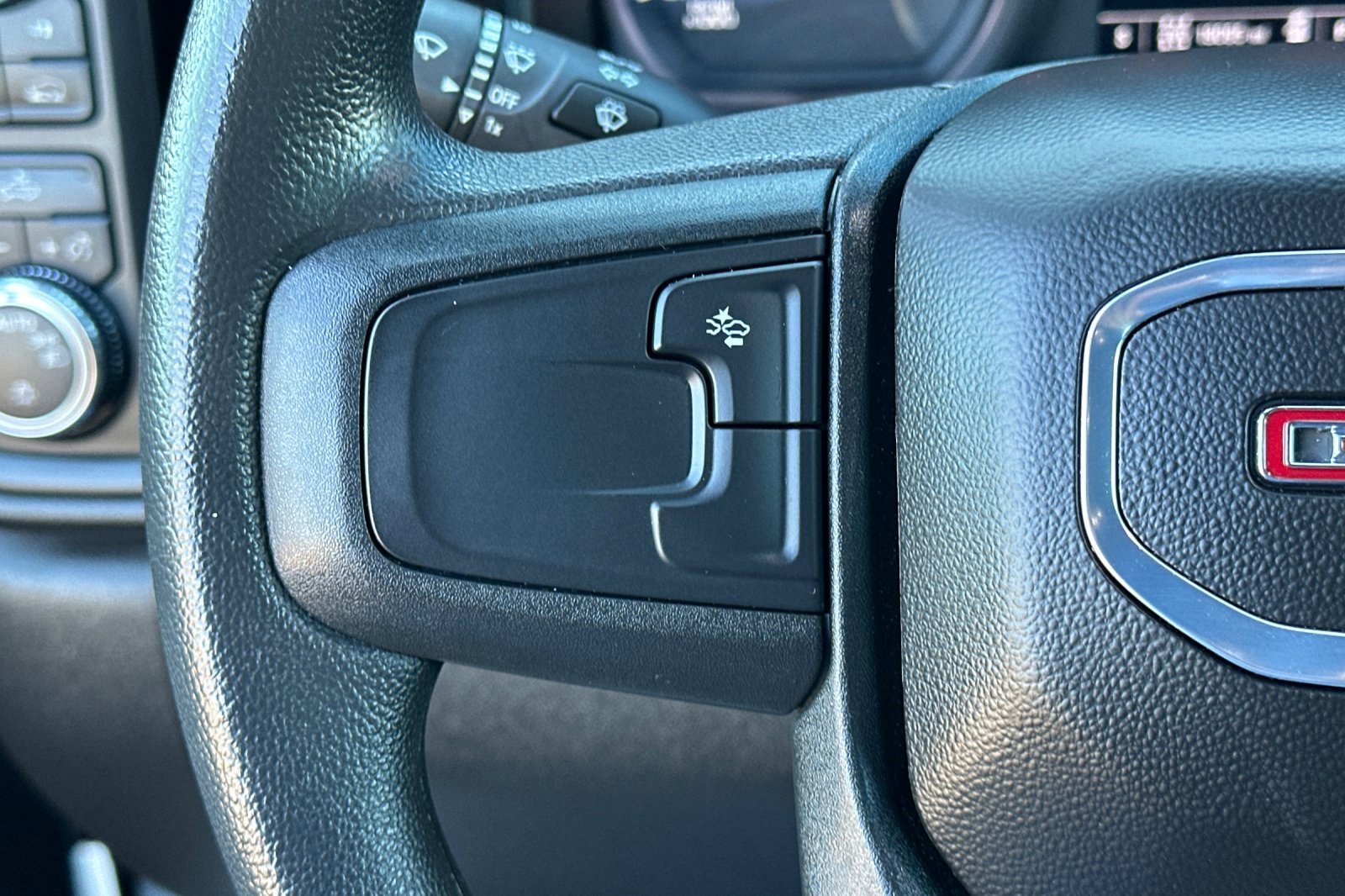 Used 2024 GMC Sierra 1500 Pro image 30