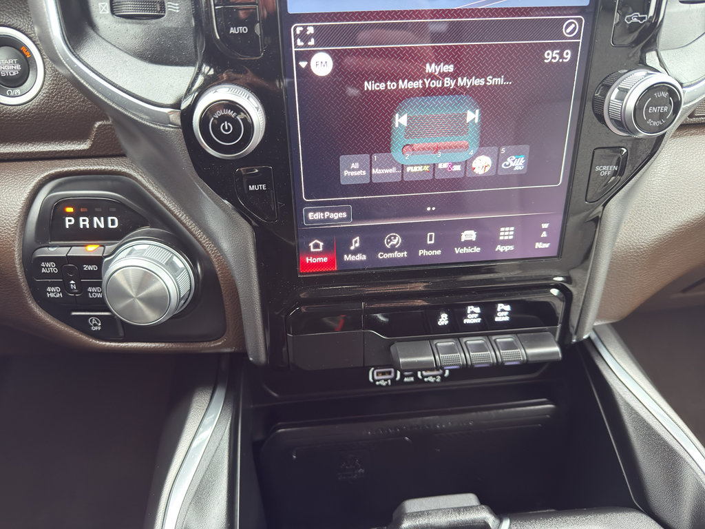 Used 2025 RAM 1500 Laramie w/ Bed Utility Group image 20