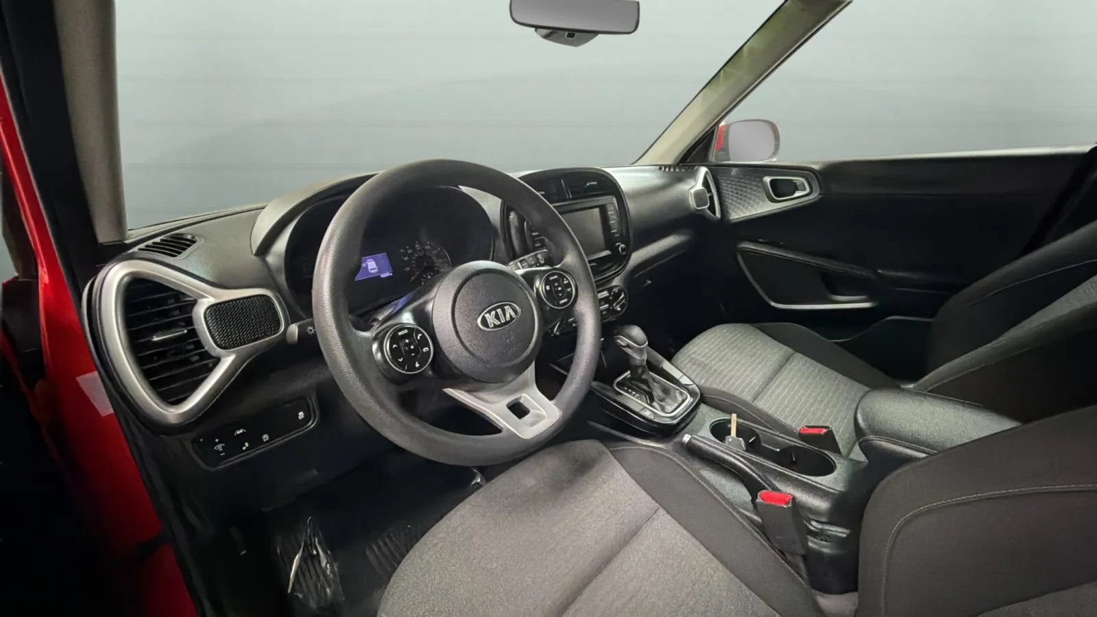 Used 2020 Kia Soul S FWD image 19