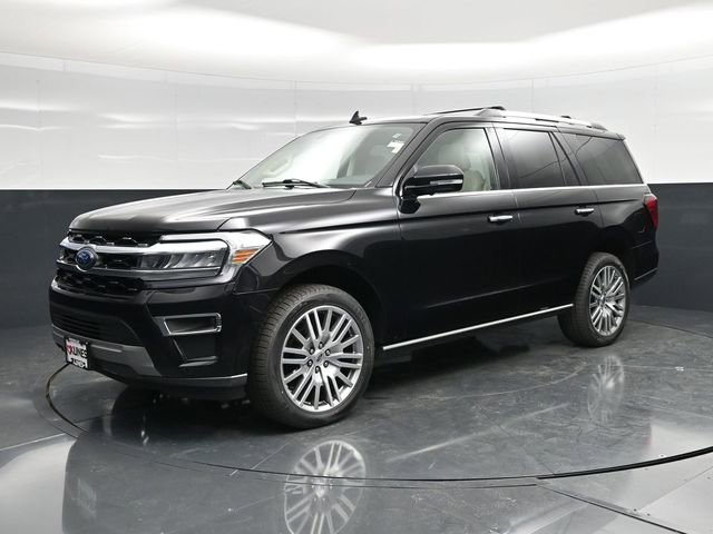 Used 2024 Ford Expedition Limited image 3