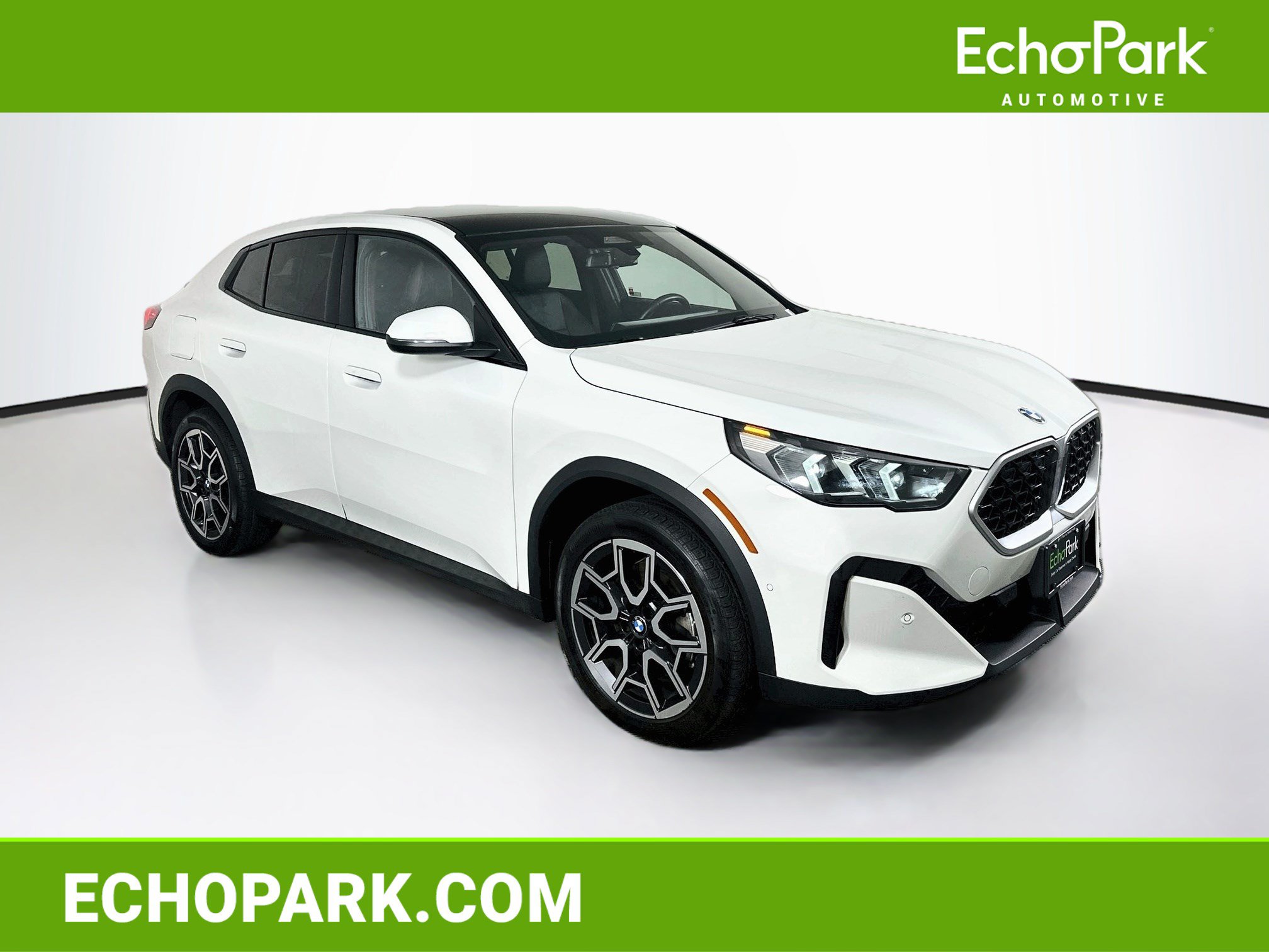 Used 2026 BMW X2 xDrive28i AWD/4WD image 1