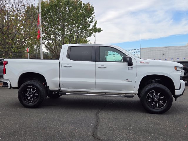 Used 2019 Chevrolet Silverado 1500 RST w/ True North Edition AWD/4WD image 2