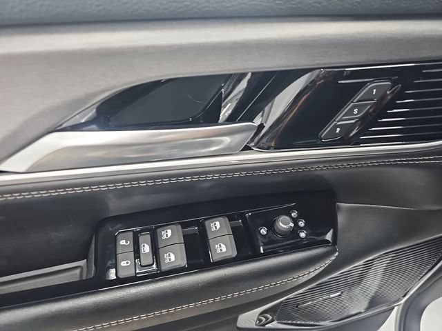 New 2026 Jeep Grand Wagoneer L Limited AWD/4WD image 11