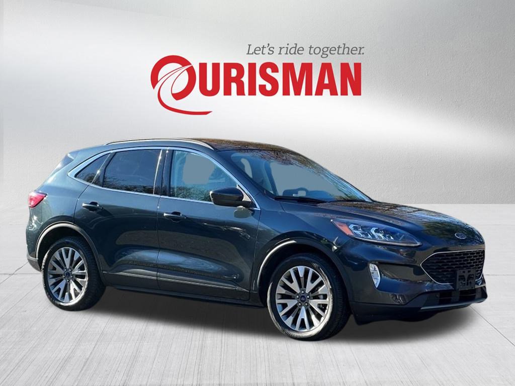 Used 2022 Ford Escape Titanium w/ Class II Trailer Tow Package image 1