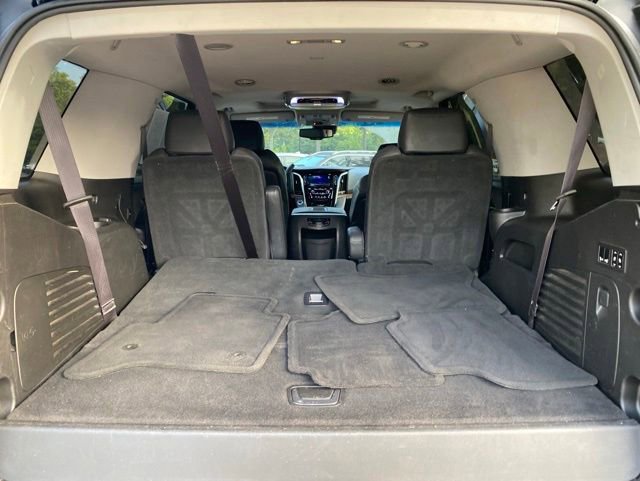 Used 2016 Cadillac Escalade Luxury AWD/4WD image 25