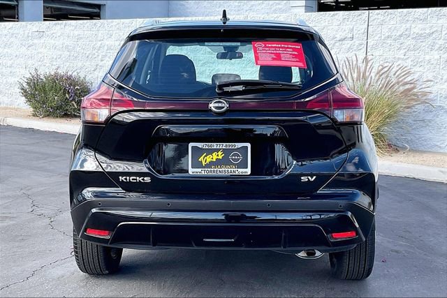 Used 2024 Nissan Kicks SV image 3