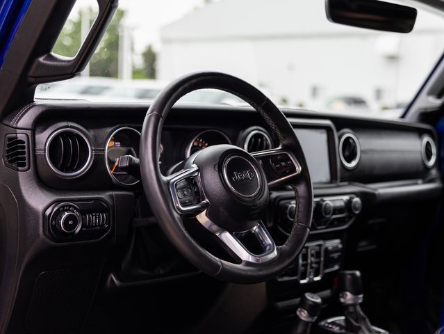 Used 2020 Jeep Wrangler Unlimited Sahara image 11