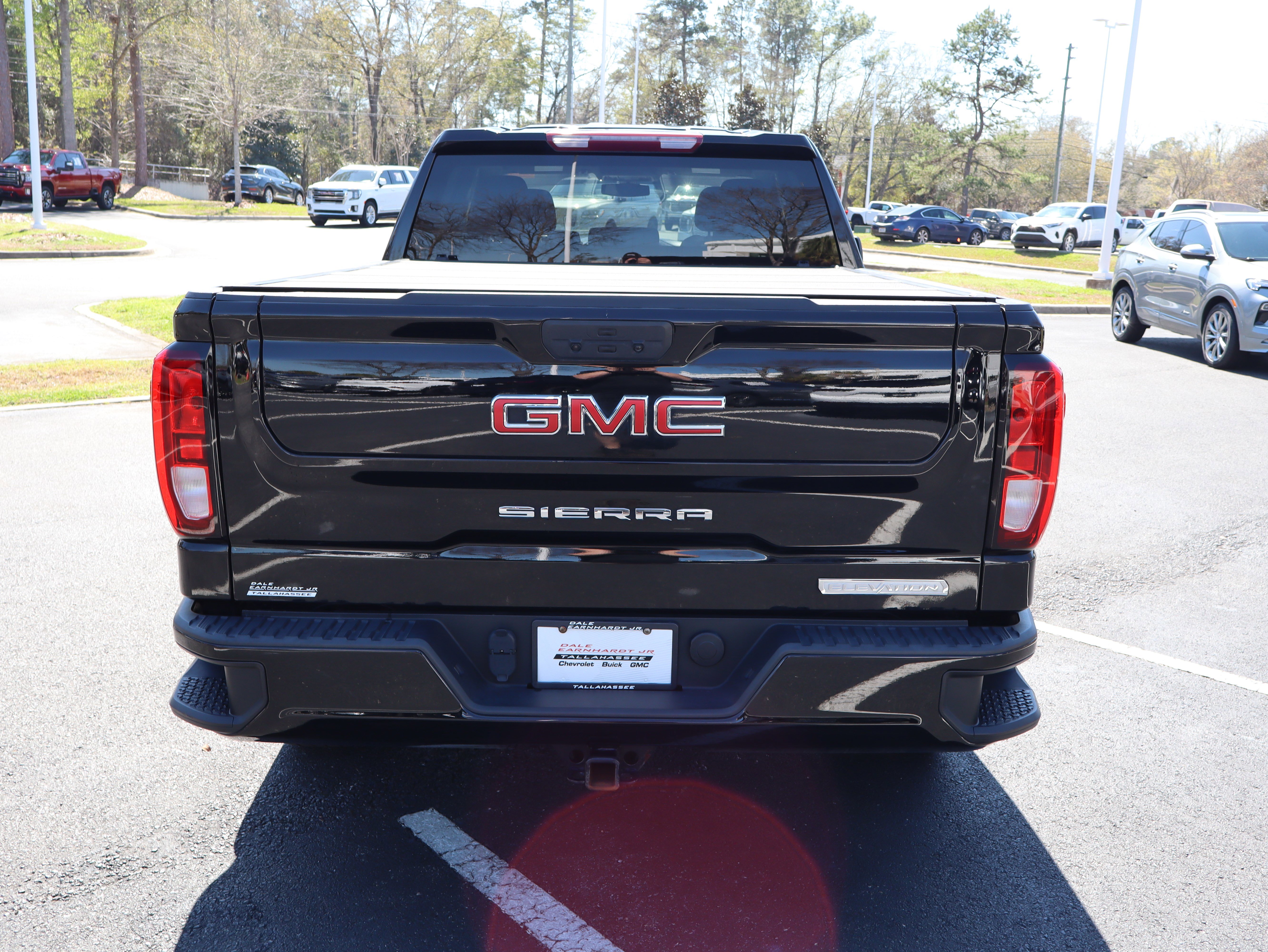 Used 2022 GMC Sierra 1500 Elevation image 8