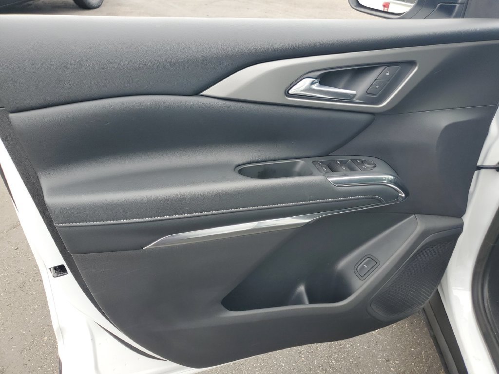 Used 2026 Chevrolet Traverse LT FWD image 22