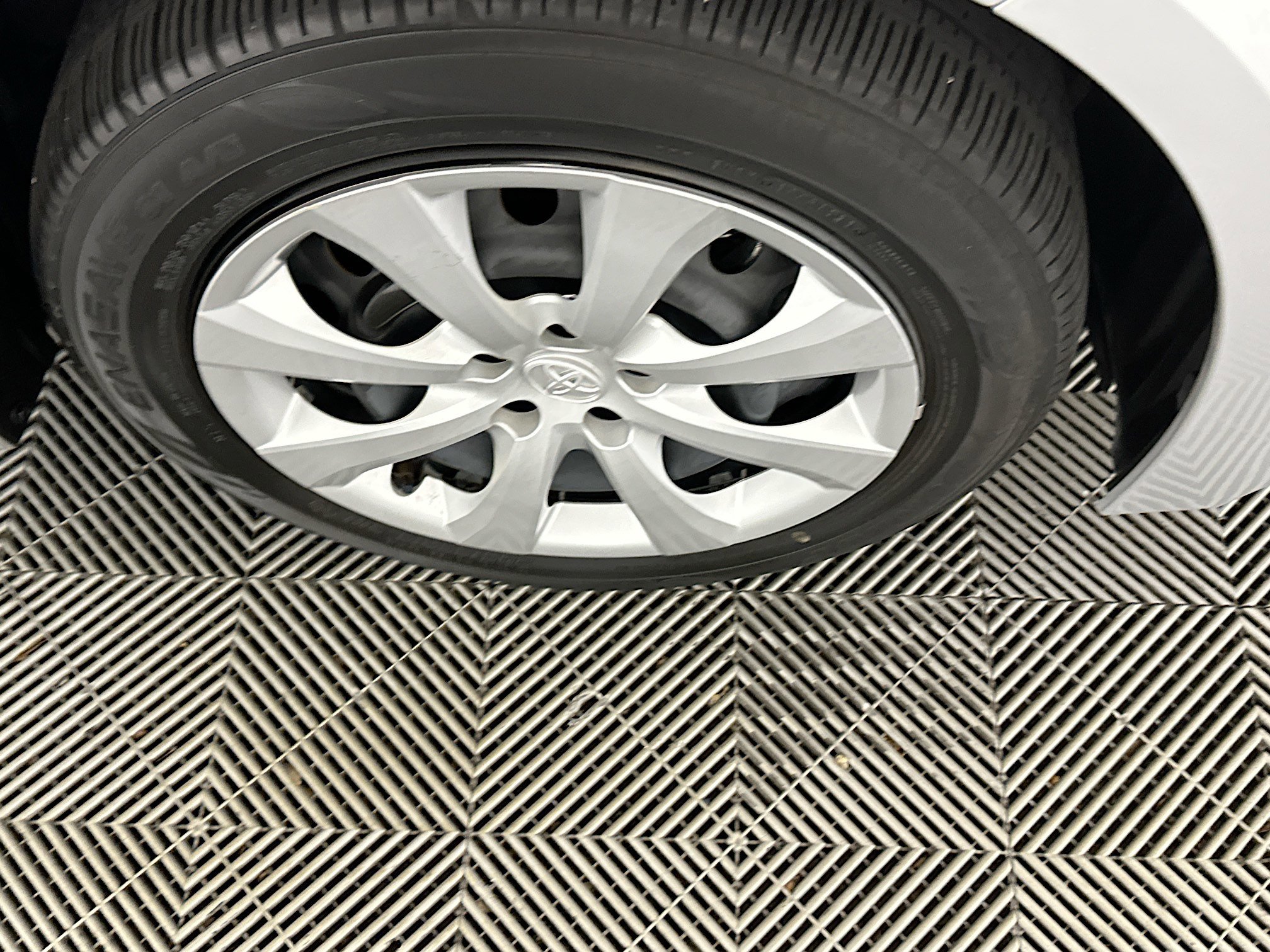 Used 2023 Toyota Corolla LE image 11