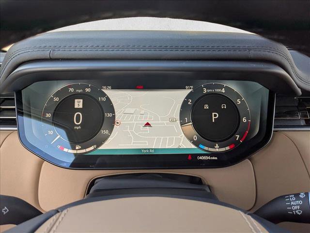 Used 2023 Land Rover Range Rover Sport SE image 11